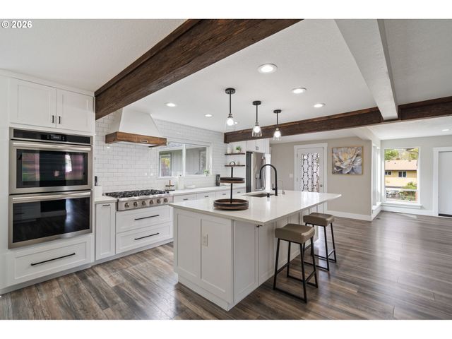 10214 Nw 11TH Ave, Vancouver, WA 98685