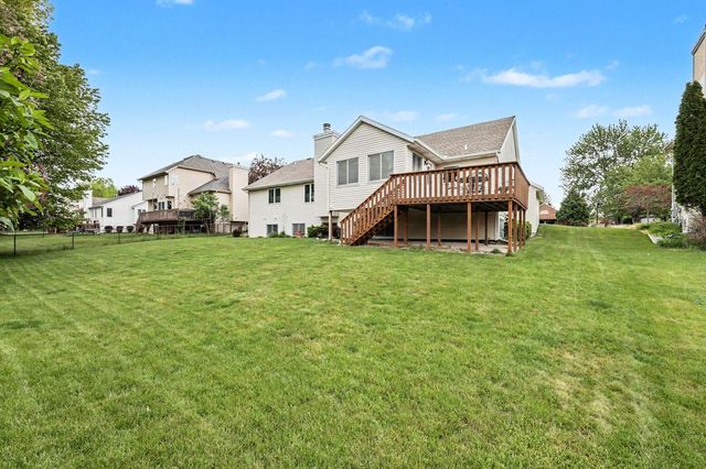 2045 Meadowdale Drive NW, Grand Rapids, MI 49504