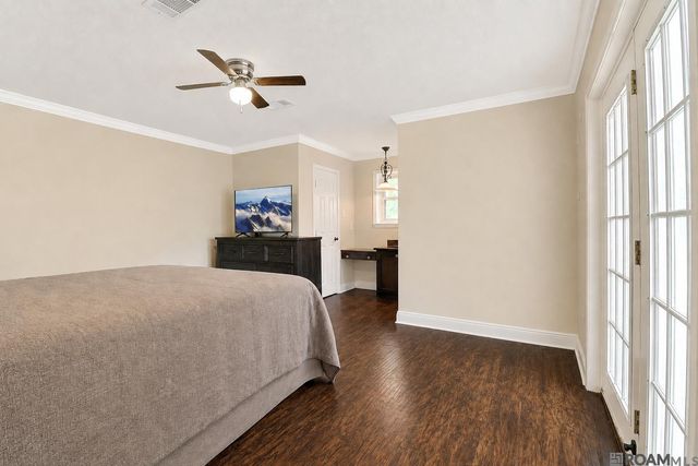 26137 Vincent Dr, Denham Springs, LA 70726