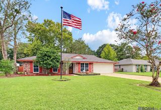 26137 Vincent Dr, Denham Springs, LA 70726