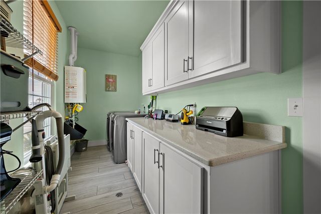 108 Bayshore Dr, Ingleside On The Bay, TX 78362