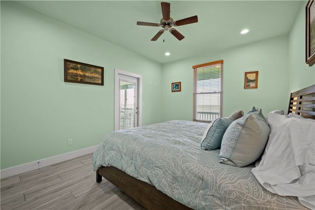 108 Bayshore Dr, Ingleside On The Bay, TX 78362