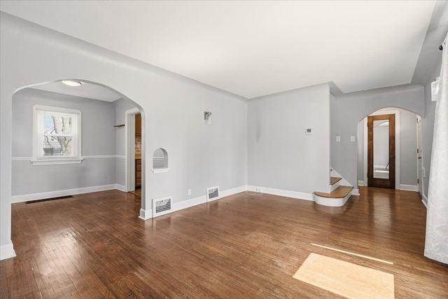 34 W Raleigh Avenue, Mansfield, OH 44907