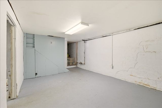 34 W Raleigh Avenue, Mansfield, OH 44907