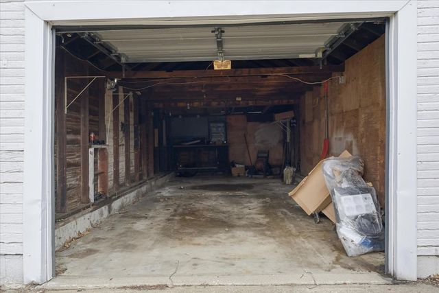 34 W Raleigh Avenue, Mansfield, OH 44907