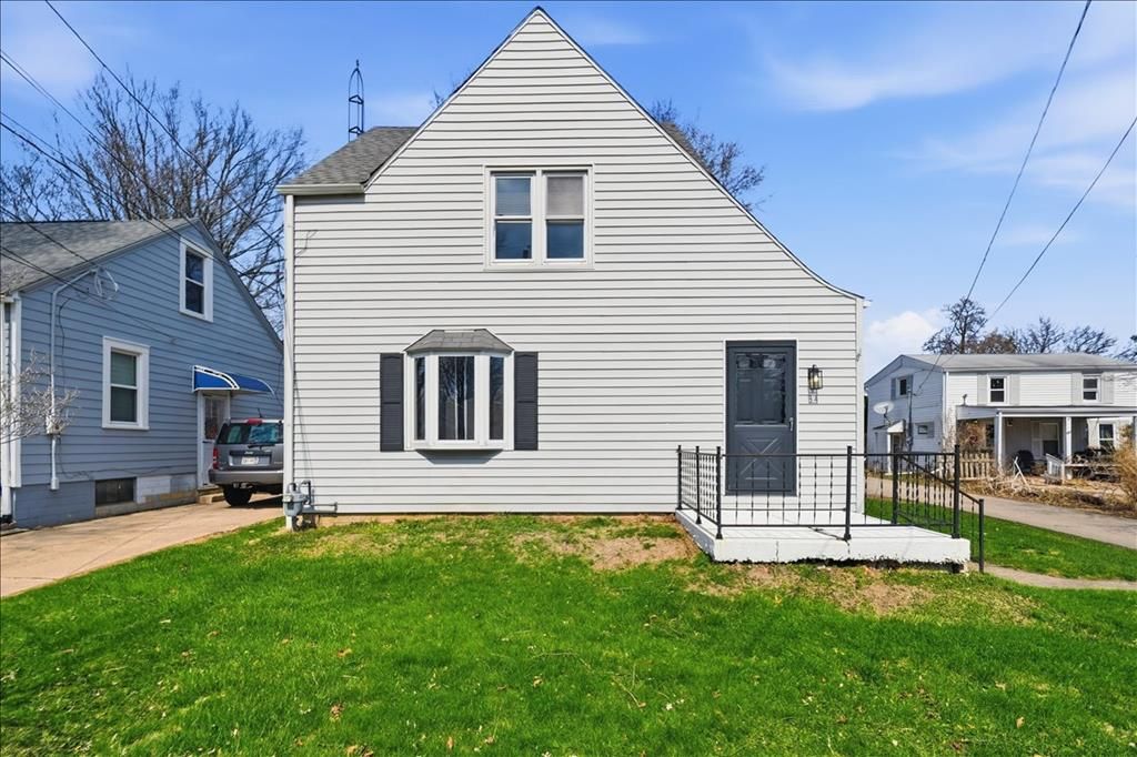 34 W Raleigh Avenue, Mansfield, OH 44907