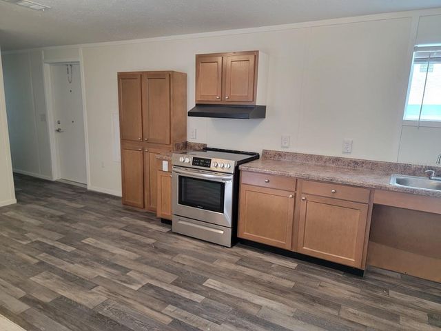 5700 HOLIDAY PARK BOULEVARD, North Port, FL 34287