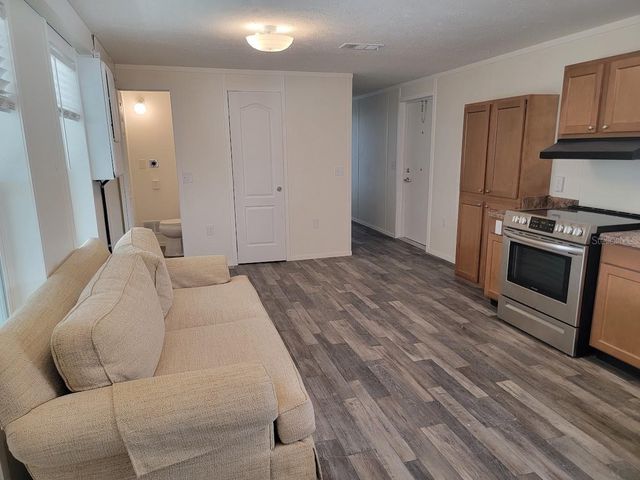 5700 HOLIDAY PARK BOULEVARD, North Port, FL 34287