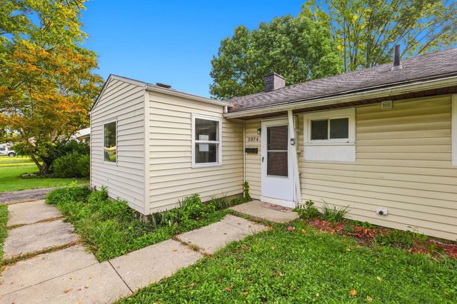 1074 S Hampton Road, Columbus, OH 43227