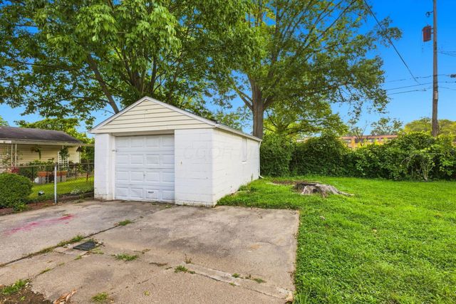 1074 S Hampton Road, Columbus, OH 43227