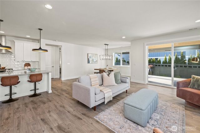 22867 SE Cherry Street, Black Diamond, WA 98010