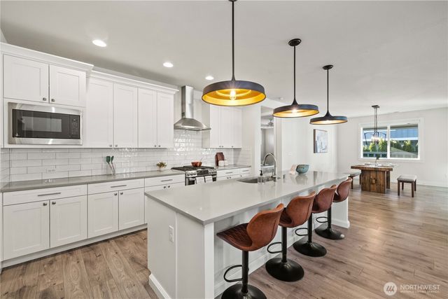 22867 SE Cherry Street, Black Diamond, WA 98010