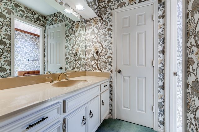 1125 W Lookout Drive, Richardson, TX 75080