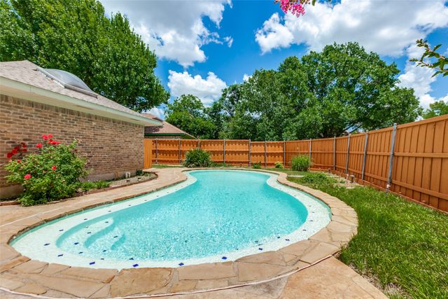 1125 W Lookout Drive, Richardson, TX 75080