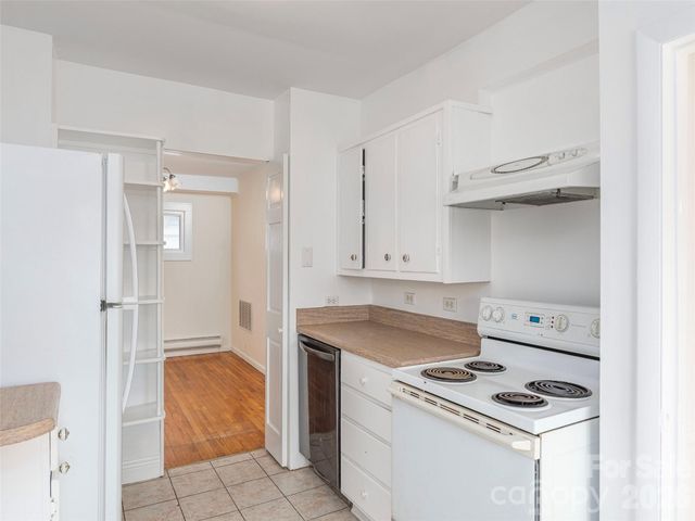 15 Louisiana Avenue, Asheville, NC 28806