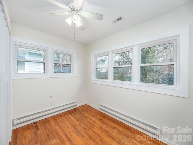 15 Louisiana Avenue, Asheville, NC 28806