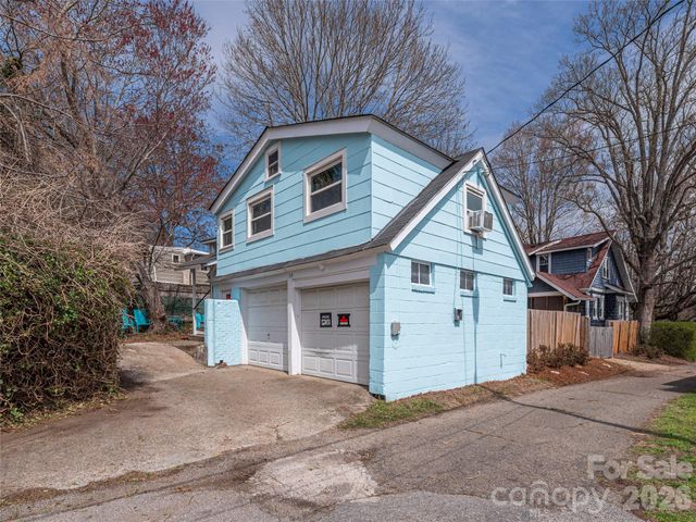15 Louisiana Avenue, Asheville, NC 28806