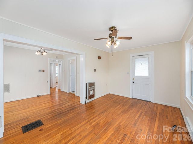 15 Louisiana Avenue, Asheville, NC 28806