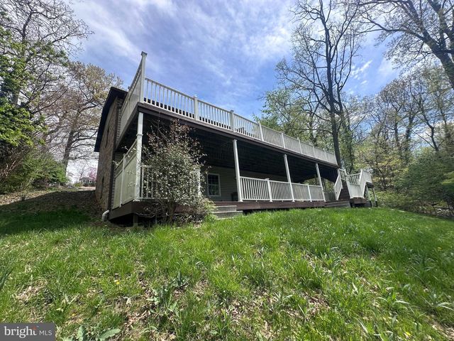 1711 PAULSON DR, York, PA 17406