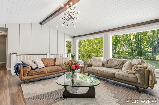 2550 Ranchland Drive SW, Byron Center, MI 49315