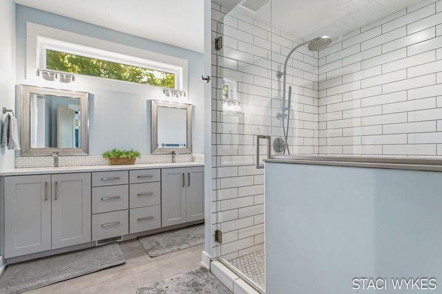 2550 Ranchland Drive SW, Byron Center, MI 49315
