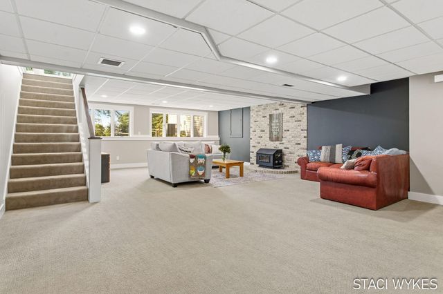 2550 Ranchland Drive SW, Byron Center, MI 49315