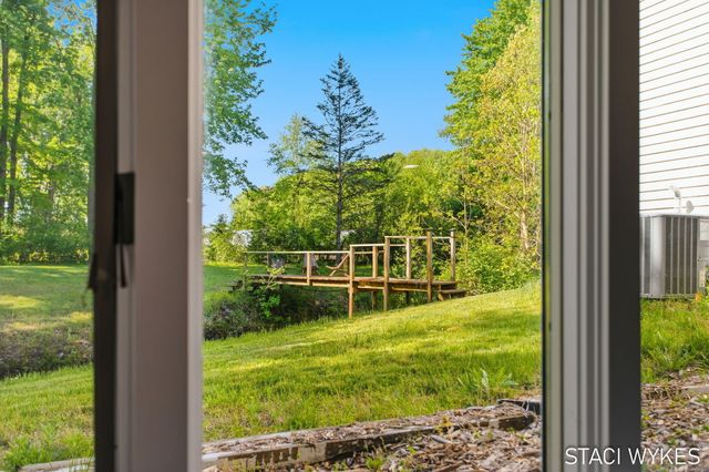 2550 Ranchland Drive SW, Byron Center, MI 49315