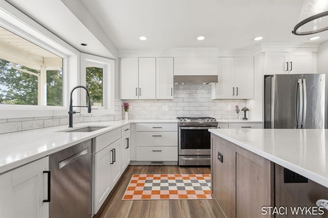 2550 Ranchland Drive SW, Byron Center, MI 49315