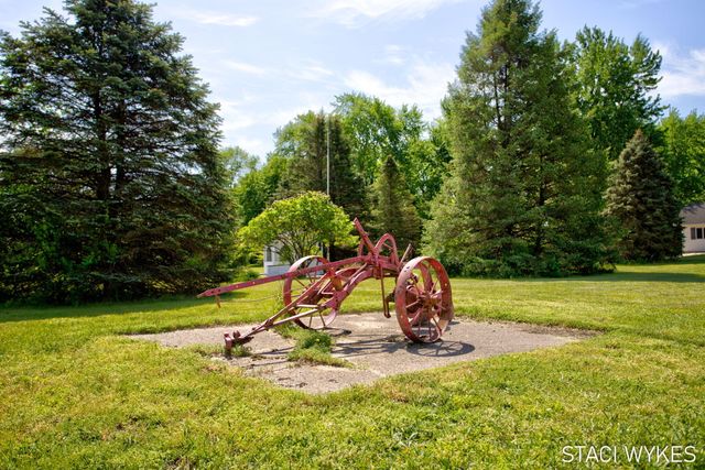 2550 Ranchland Drive SW, Byron Center, MI 49315