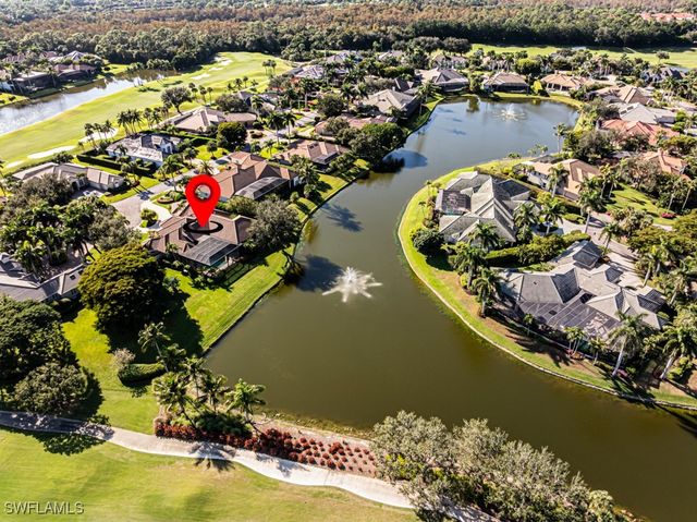 1676 Persimmon DR, Naples, FL 34109