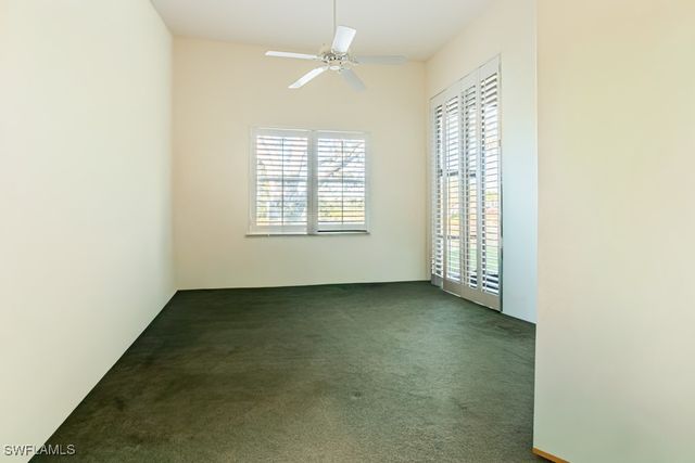 1676 Persimmon DR, Naples, FL 34109