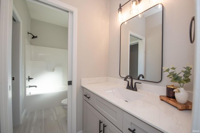 808 Ravenstone Drive, Lafayette, IN 47909
