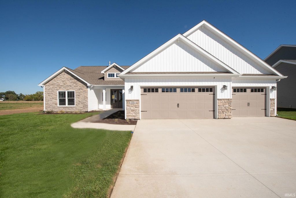 808 Ravenstone Drive, Lafayette, IN 47909