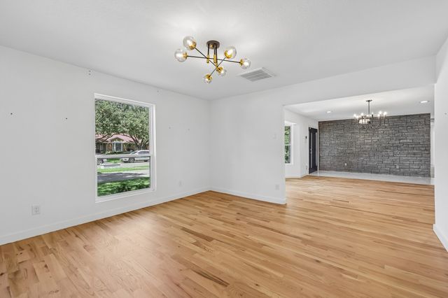 4326 Mendenhall Drive, Dallas, TX 75244