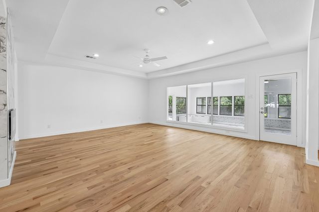 4326 Mendenhall Drive, Dallas, TX 75244