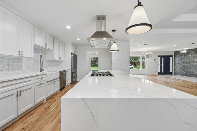 4326 Mendenhall Drive, Dallas, TX 75244