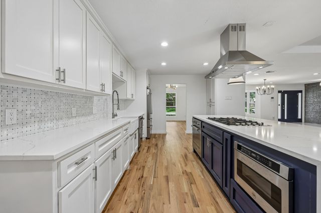 4326 Mendenhall Drive, Dallas, TX 75244