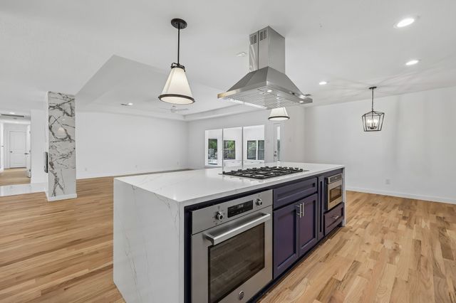 4326 Mendenhall Drive, Dallas, TX 75244
