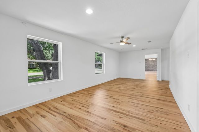 4326 Mendenhall Drive, Dallas, TX 75244