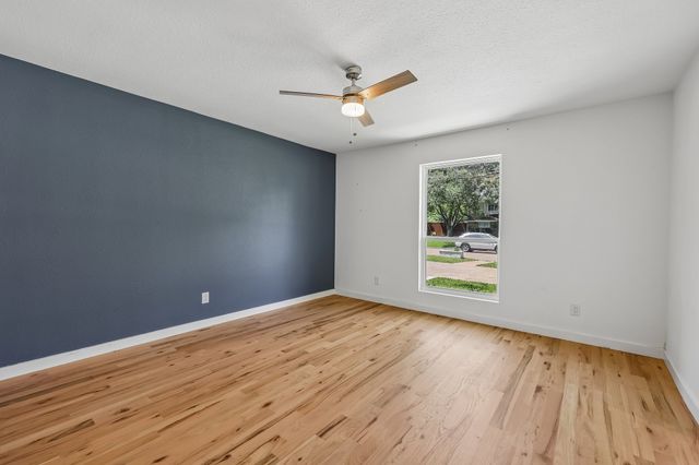 4326 Mendenhall Drive, Dallas, TX 75244
