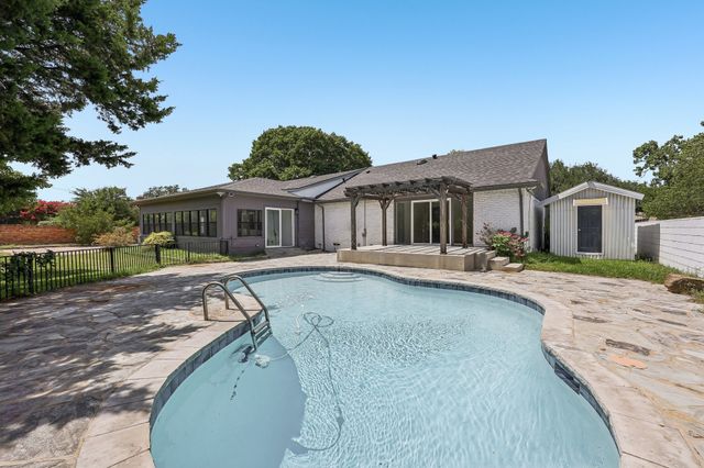 4326 Mendenhall Drive, Dallas, TX 75244