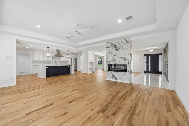 4326 Mendenhall Drive, Dallas, TX 75244