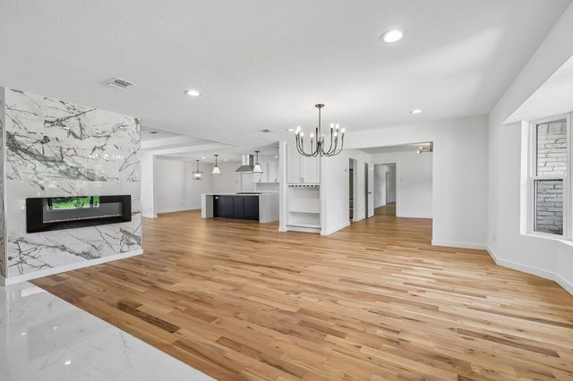 4326 Mendenhall Drive, Dallas, TX 75244