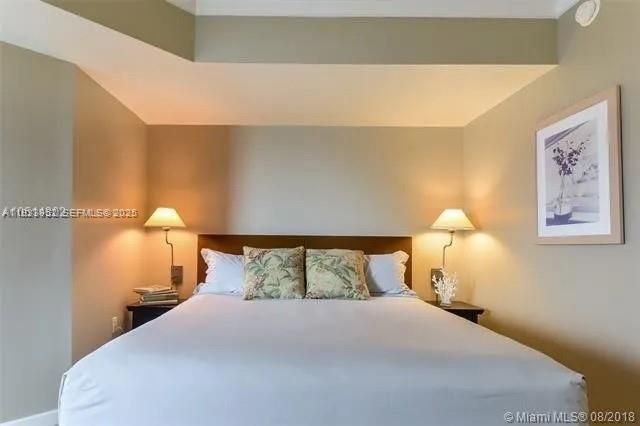 2889 Mcfarlane Rd 1906, Miami, FL 33133