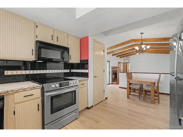 18624 E Saratoga Pl, Aurora, CO 80015