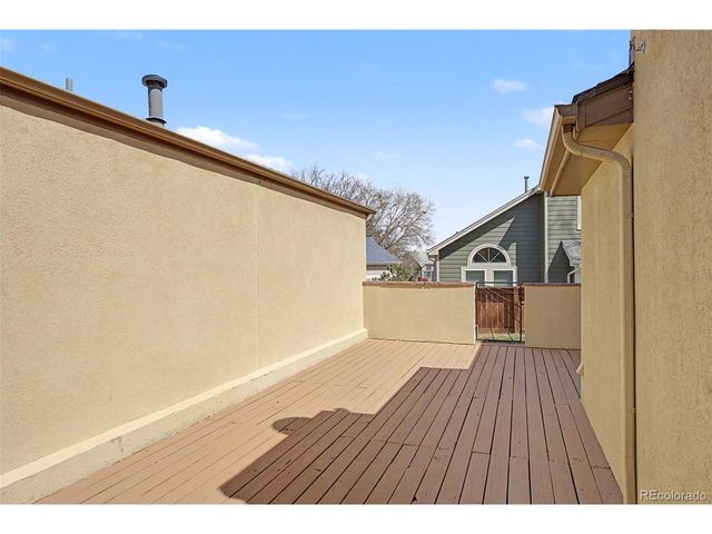 18624 E Saratoga Pl, Aurora, CO 80015