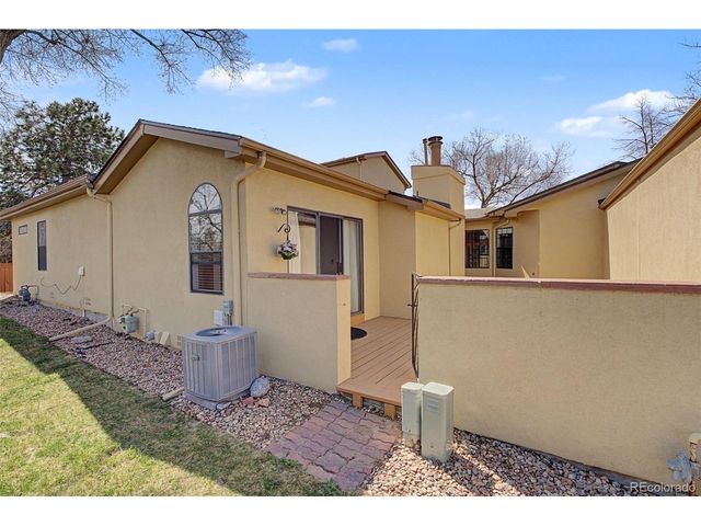 18624 E Saratoga Pl, Aurora, CO 80015