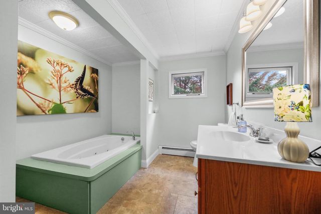 396 TANSBORO, Berlin, NJ 08009