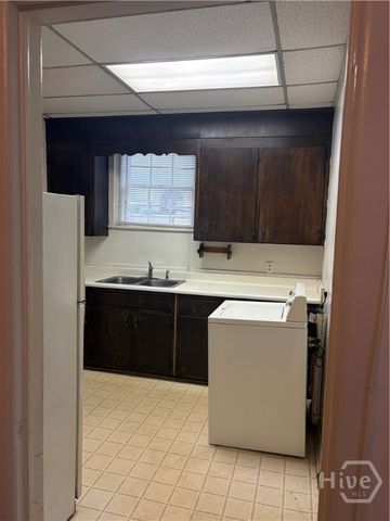 219 E Taylor Street C, Savannah, GA 31401