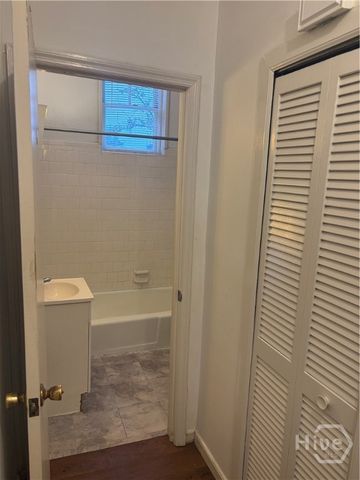219 E Taylor Street C, Savannah, GA 31401